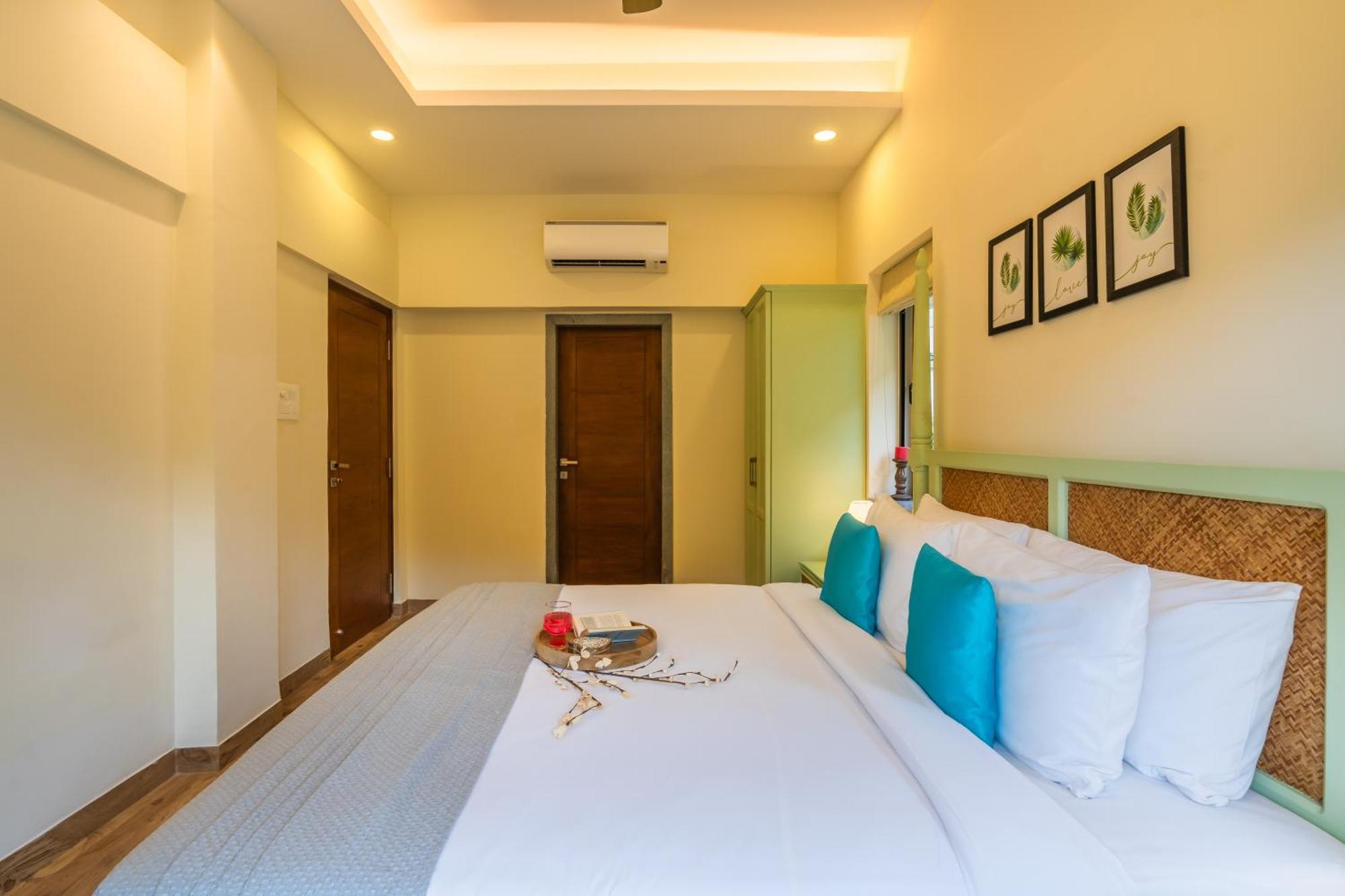 Elivaas 3 Bhk Pvt Pool & Bar - Villa Valerie Oxel エクステリア 写真