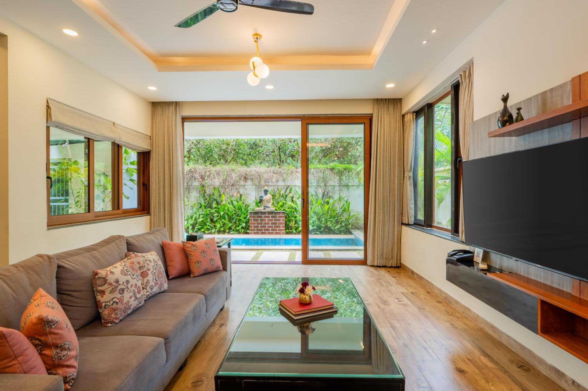 Elivaas 3 Bhk Pvt Pool & Bar - Villa Valerie Oxel エクステリア 写真