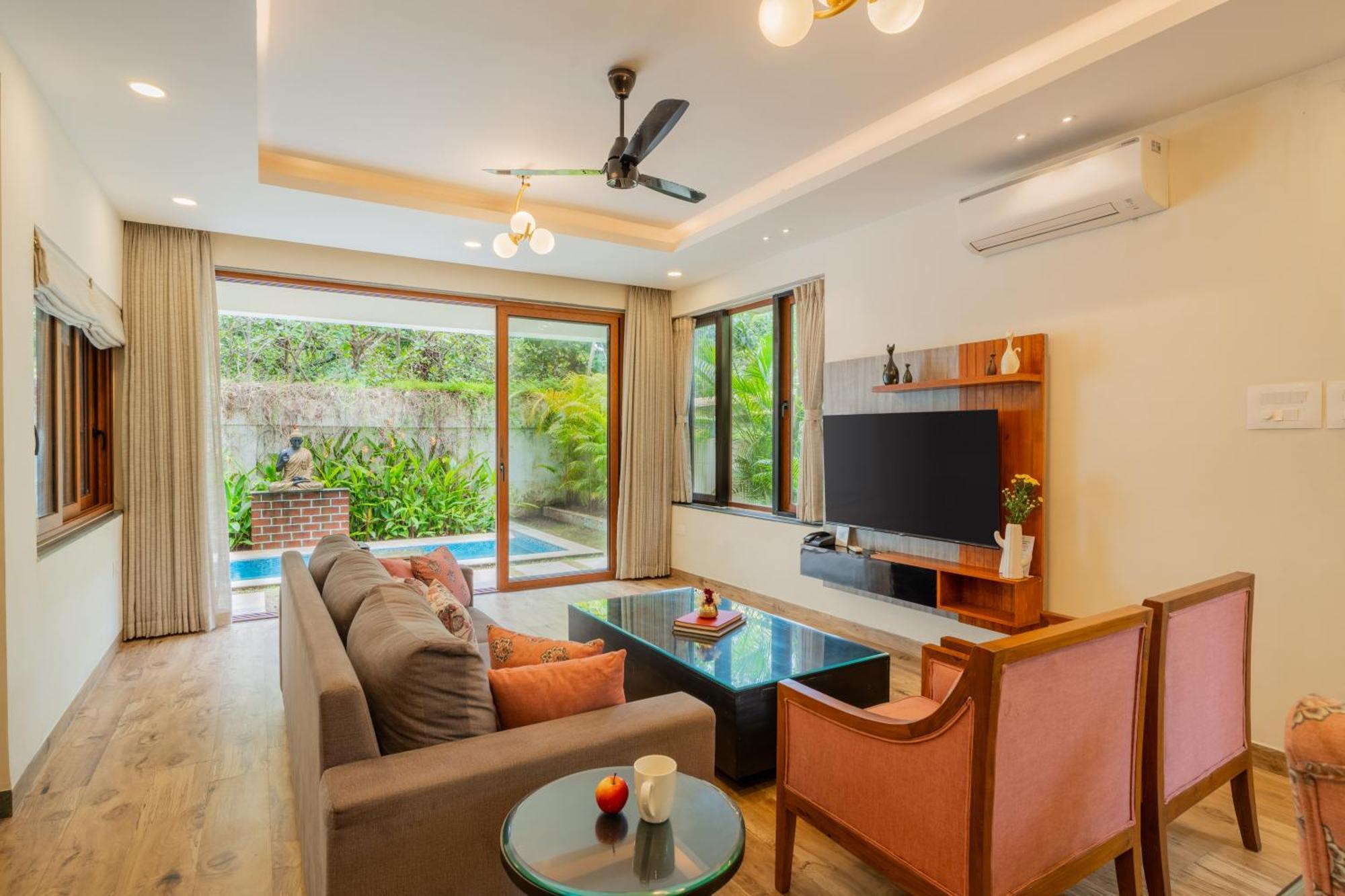 Elivaas 3 Bhk Pvt Pool & Bar - Villa Valerie Oxel エクステリア 写真